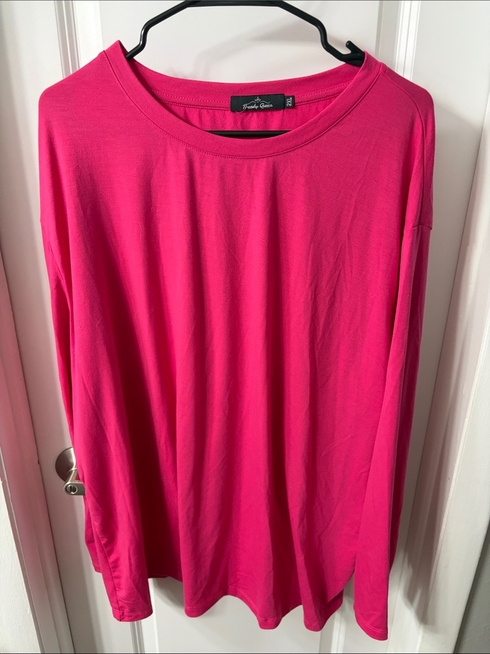 3/$20 Trendy Queen Long Sleeve Crewneck Top - Bright Pink